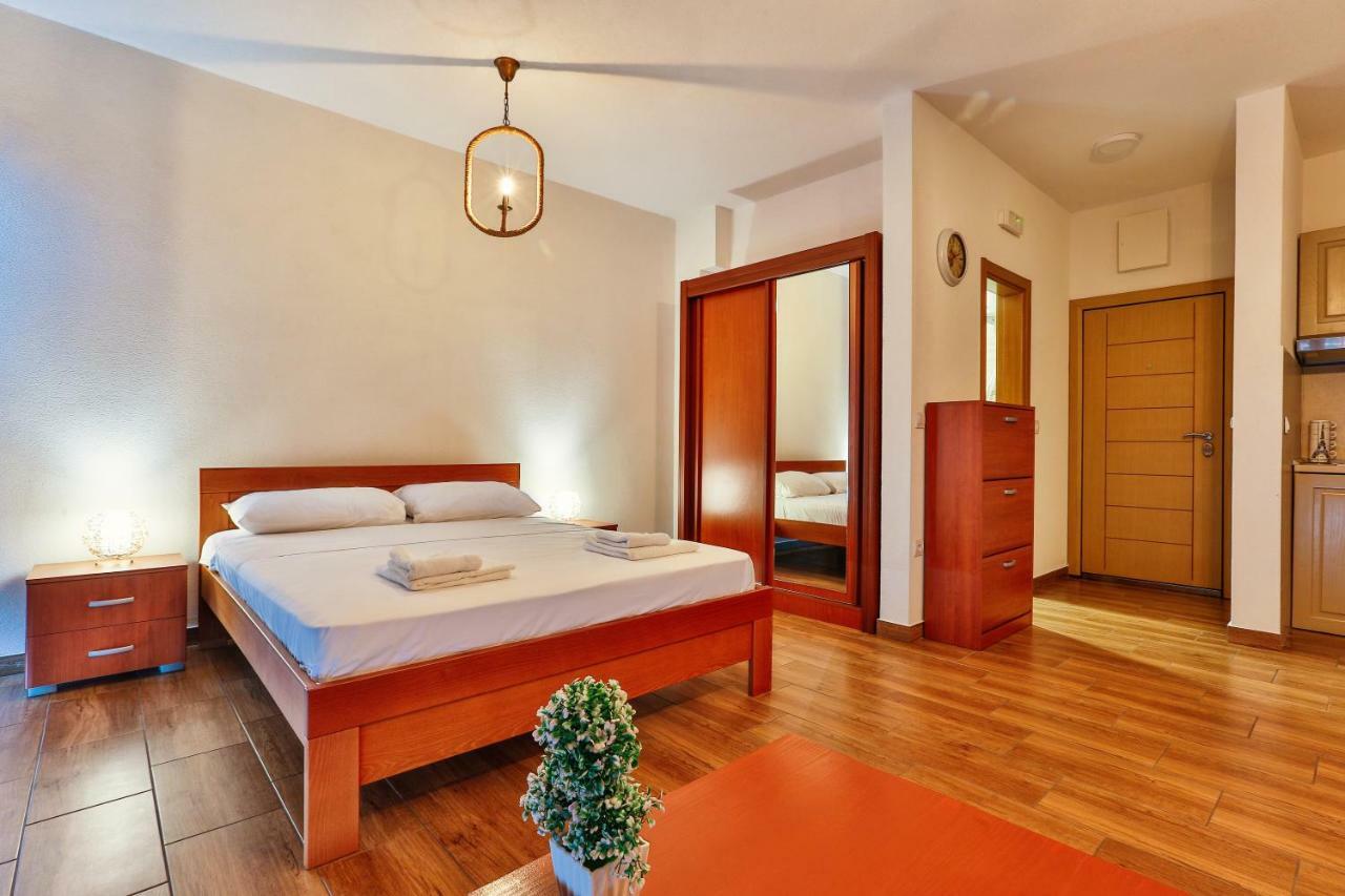 Luna Apartmani Sutomore Exterior photo