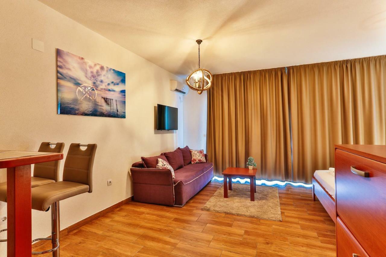 Luna Apartmani Sutomore Exterior photo