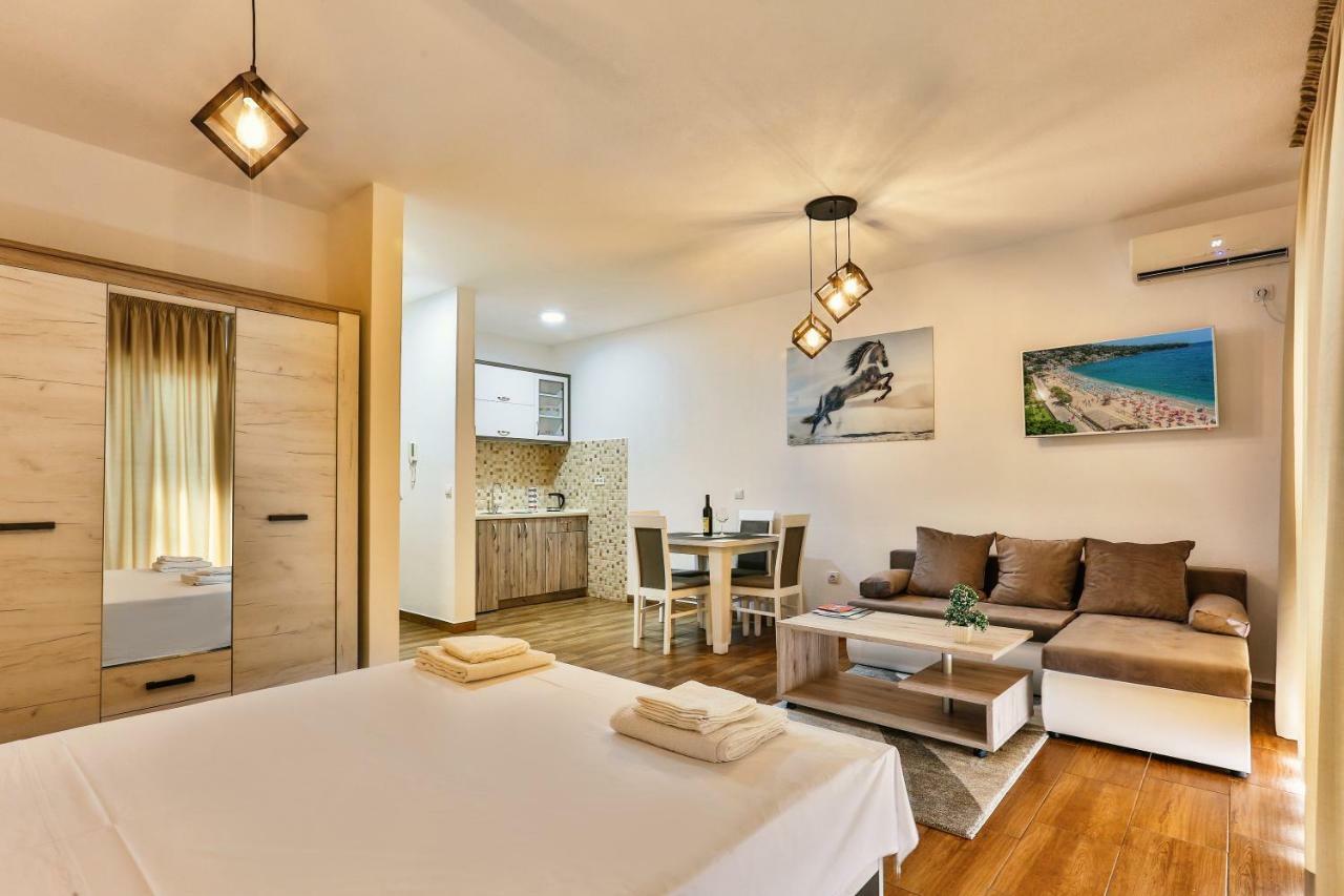 Luna Apartmani Sutomore Exterior photo